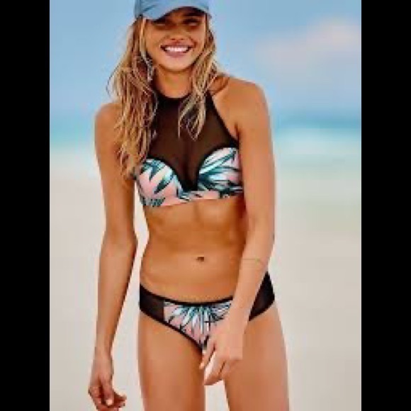 PINK Victoria's Secret Other - Victoria’s Secret Swimsuit Pink Bikini Set - Pink with tropical design - Small